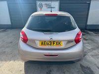 used Peugeot 208 1.4L ALLURE HDI 5d 68 BHP 1 Former Keeper 34k Miles