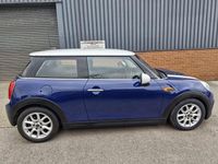 Usado Mini Cooper Hatch 136 HP (100 kW) 2016 Azul Citadino
