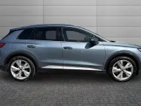 Gebraucht Audi Q4 e-tron S-Line 150 kW (204 PS) 2022 Blau SUV