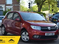 Used Dacia Sandero Lauréate 90 HP (66 kW) 2017 Red Hatchback