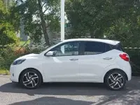Used Hyundai i10 Premium 67 HP (49 kW) 2023 White Hatchback