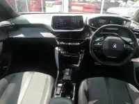 Used Peugeot e-2008 Allure+ 100 kW (136 HP) 2023 Grey SUV