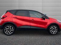 Used Renault Captur Dynamique 120 HP (88 kW) 2017 Flame red SUV