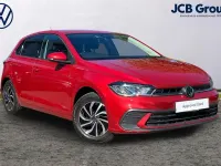 Used VW Polo Life 95 HP (69 kW) 2023 Red Hatchback