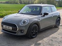 Begagnad Mini Cooper Classic 2019 Grå Halvkombi