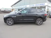Używany Jaguar F-Pace R-Sport 180 KM (132 kW) 2017 Czarny SUV