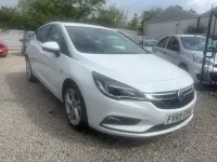 Second-hand Vauxhall Astra SRi 136 CP (100 kW) 2019 Alb Hatchback