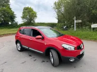 Gebraucht Nissan Qashqai +2 N-TEC 110 PS (80 kW) 2011 Rot SUV