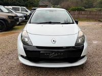 Used Renault Clio II 200 HP (147 kW) 2011 White Hatchback