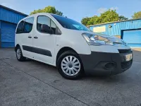 Used Citroën Berlingo 90 HP (66 kW) 2012 White MPV
