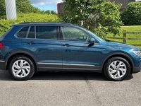 Used VW Tiguan Life 150 HP (110 kW) 2023 Blue SUV