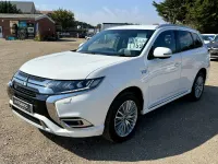 Used Mitsubishi Outlander P-HEV 206 HP (151 kW) 2018 White Estate