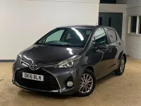 Used Toyota Yaris 99 HP (72 kW) 2016 Grey Hatchback