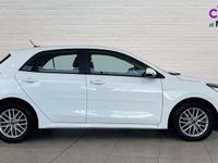Begagnad Kia Rio 83 HK (61 kW) 2023 Vit Halvkombi
