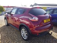 Używany Nissan Juke Acenta 110 KM (80 kW) 2017 Czerwony SUV