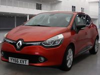 Used Renault Clio IV Dynamique 90 HP (66 kW) 2016 Red Hatchback