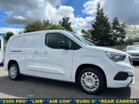 Used Vauxhall Combo 100 HP (73 kW) 2023 White MPV