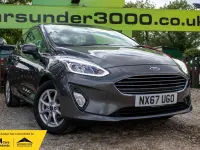 Usado Ford Fiesta Zetec 100 CV (73 kW) 2017 Gris Utilitario