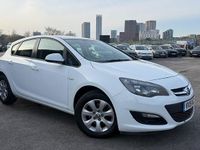 Used Vauxhall Astra Design Edition 2015 White Hatchback
