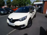 Begagnad Renault Captur Iconic 90 HK (66 kW) 2018 Vit SUV
