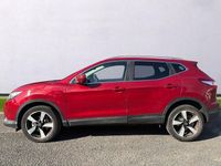 Used Nissan Qashqai N-TEC 115 HP (84 kW) 2016 Red SUV