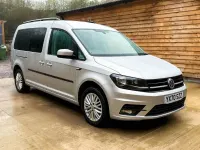 Usado VW Caddy Maxi Life 122 HP (89 kW) 2020 Prateado Monovolume