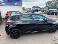 Used Renault Clio 200 HP (147 kW) 2016 Black Hatchback