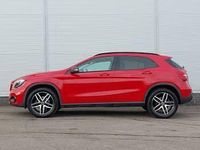Used Mercedes GLA180 Urban 122 HP (89 kW) 2019 Red SUV