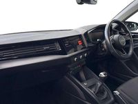 Käytetty Audi A1 Design 94 HP (69 kW) 2022 Sininen Katumaasturi