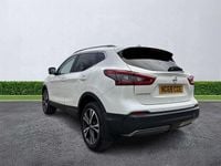 Used Nissan Qashqai N-Connecta 2018 White SUV
