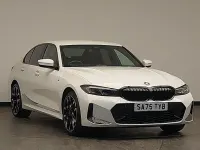 Begagnad BMW 330e M Sport 288 HK (211 kW) 2025 Vit