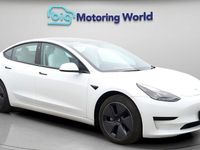 Used Tesla Model 3 Standard Range Plus 222 kW (302 HP) 2021 White Sedan