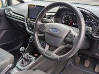 Used Ford Fiesta Titanium 100 HP (73 kW) 2018 Silver Hatchback