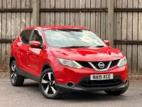 Used Nissan Qashqai N-TEC 110 HP (80 kW) 2015 Red SUV