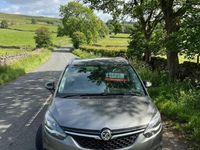 Used Vauxhall Zafira SRi 140 HP (102 kW) 2016 Grey MPV