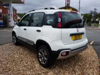 Used Fiat Panda Cross Cross 90 HP (66 kW) 2016 White Hatchback
