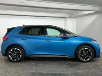 New VW ID.3 Pro 147 kW (200 HP) 2025 Blue Hatchback