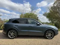 Used Porsche Cayenne 462 HP (339 kW) 2020 Blue SUV