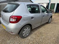 Used Dacia Sandero Ambiance 90 HP (66 kW) 2016 Silver Hatchback