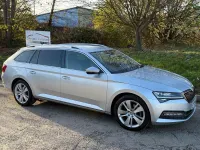 Usado Skoda Superb SE L 2020 Plateado Familiar