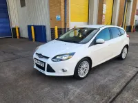 Used Ford Focus Zetec 123 HP (90 kW) 2015 White Hatchback