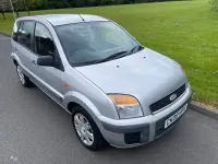 Używany Ford Fusion Style 68 KM (50 kW) 2008 Srebrny Hatchback