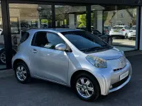 Used Toyota iQ 68 HP (50 kW) 2010 Silver Hatchback