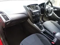 Used Ford Focus Zetec 120 HP (88 kW) 2015 Red Estate