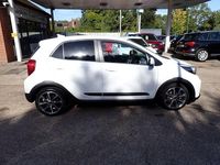 Used Kia Picanto X-Line 83 HP (61 kW) 2018 White Hatchback