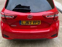 Usado Toyota Yaris Design 2017 Vermelho Citadino