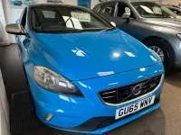 Used Volvo V40 R-Design 115 HP (84 kW) 2015 Blue Hatchback