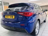 Used Infiniti Q30 109 HP (80 kW) 2017 Blue Hatchback