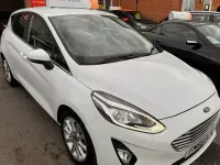 Used Ford Fiesta Titanium 120 HP (88 kW) 2018 White Hatchback