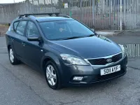 Begagnad Kia Ceed 2011 Grå Halvkombi